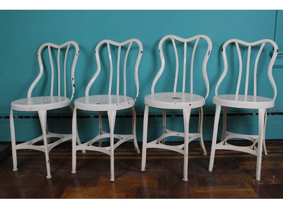 Set Of 4 White Metal Chairs 30H X 14W X 14D