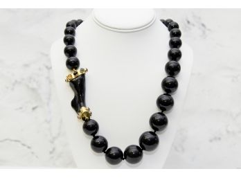 Black Onyx Pendant With Wood Beads