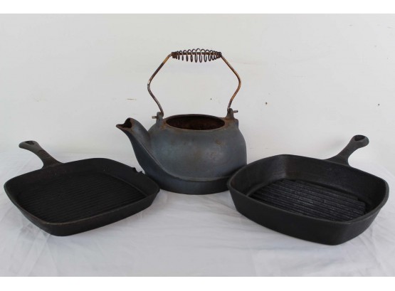 Vintage Cast Iron Skillets & Tea Kettle