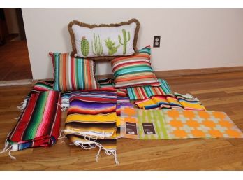 Southwestern Kitchen Decor With Napkins, Place Mats And Table Cloths