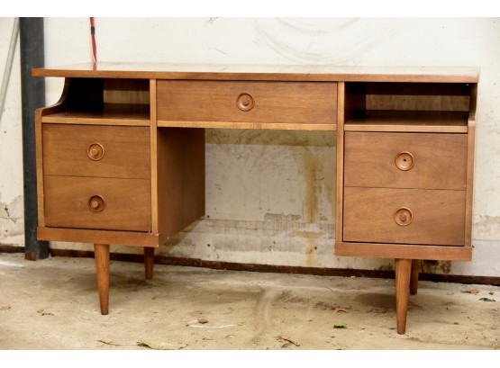 MCM Bassett Furniture Walnut Desk 52 X 23 X 30