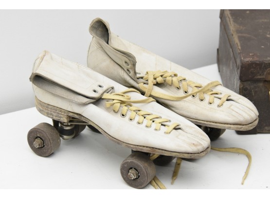 Antique Roller Skates With Carry Case