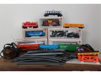 Bachmann Toy Train Lot (Transformer Untested)