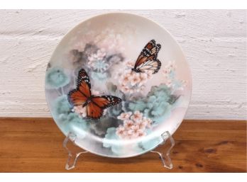 Collectible Monarch Butterfly Plate By Lena Liu