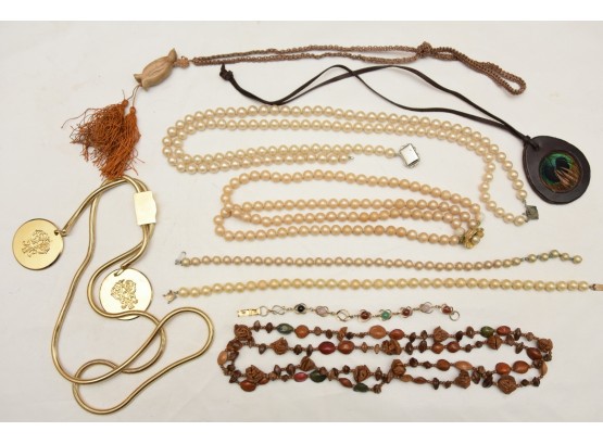 Pearl Necklaces And More Jewelry Lot 22