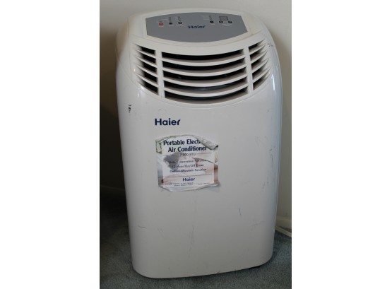 Portable Haier Electric Air Conditioner 7,000 BTU (Tested - Working) 17'L X 17'W X 29'H