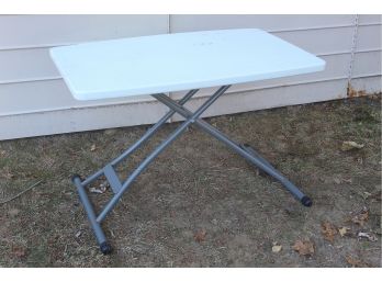 Collapsible Side Table 30'L X 20'H