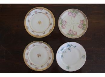 4 Assorted Vintage Cake Plates