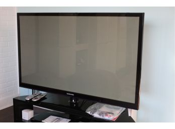 50' Samsung TV With Remote (Tested & Working)