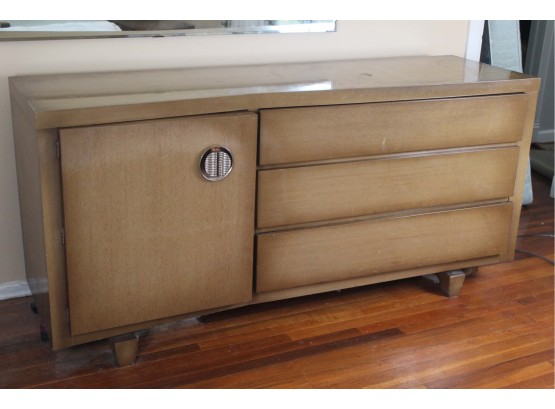 Vintage Mid Century Dresser 72'L X 21'W X 34.5'H