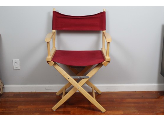 Red Director's Chair 23'L X 15'W X 36'H