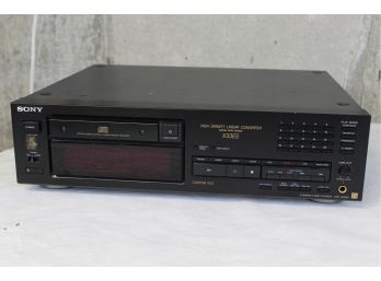 Sony CD Player CDP-X33ES (Tested - Powers On)