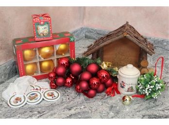 Christmas Ornaments & Decor