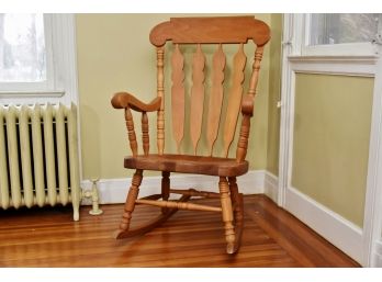 Lovely Heavy Oak Rocking Chair 22 X 32 X 44