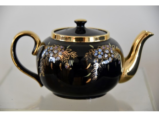Gold Leaf English Tea Pot