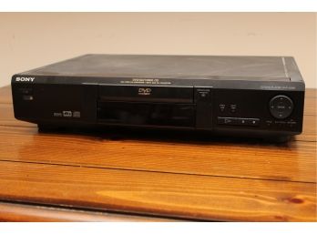 Sony DVP-S330 DVD Player
