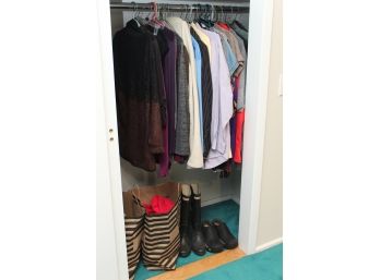 Men's And Women's Clothing (Right Side Closet) Mostly Medium And Large