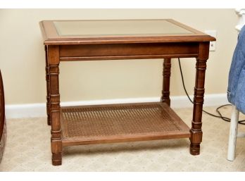 Maple End Table With Can Undershelf 21 X 27 X 21