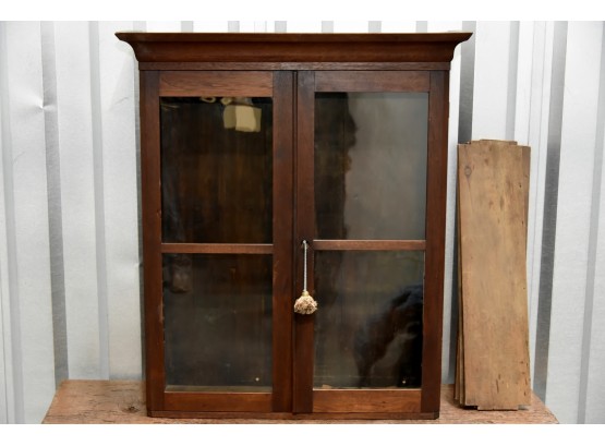 Antique Mahogany Display Cabinet With Lights 32 X 10 X 39