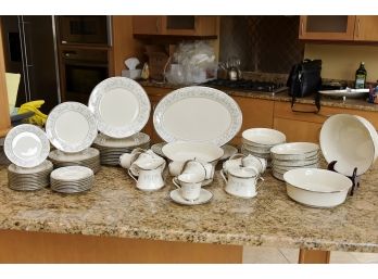Lenox Windsong 77 Piece China Service For 12 With Serving Platters And Bowls