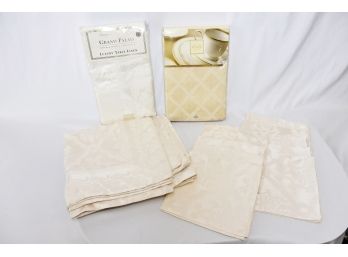 Assortment Of Table Cloths And Linen Napkins