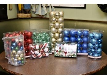 Christmas Decor Lot #2