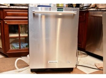 KitchenAid Dish Washer 24'L X 24'W X 34.5'H