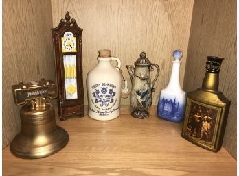 LOT OF 6 COLLECTIBLE DECANTERS / BOTTLES