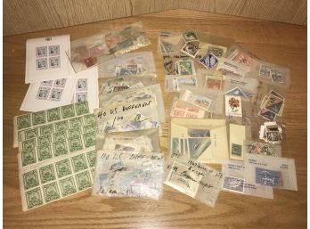 LOT OF U.S. AND FOREIGN STAMPS