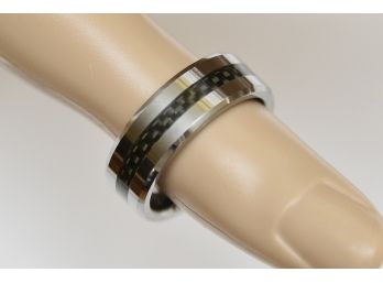 Men's Tungsten Carbon Fiber Ring - Jewelry Lot #17