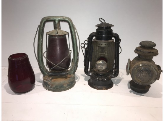 VINTAGE OIL/KEROSENE LAMPS