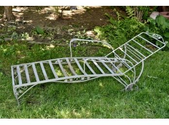 Vintage Outdoor Lounge Chair On Wheels 54 X 32 X 30