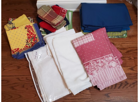 Assortment Of Linen Table Cloths And Linen Napkins Various Sizes