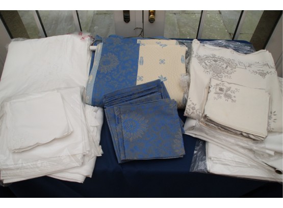 Table Cloths And Linen Napkins For 70 X 120 Table