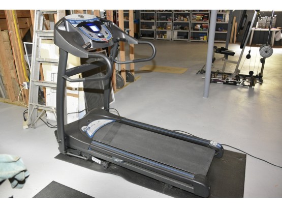 Horizon Fitness DT680 Treadmill