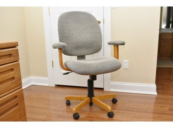 Adjustable Computer Chair 1