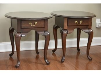 Matching Pair Of Queen Ann Style End Tables 22 X 27 X 23