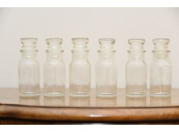 Small Medicine Bottles With Tops