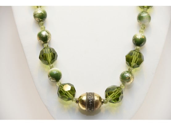 Green Beaded Necklace - S101