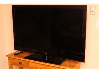 52' Samsung TV With Remote