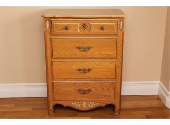 Vintage Chest Of Drawers 32 X 18 X 42