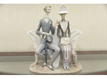 Lladro 'Lovers In The Park' Figurine #1274