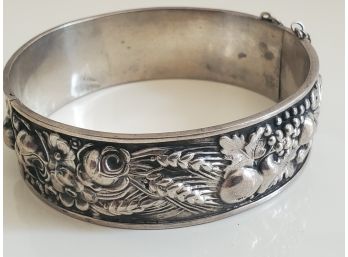 Antique Silver Bracelet With Floral Design