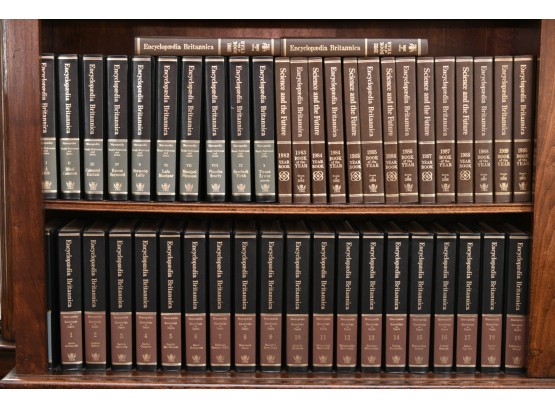 Vintage Leather Bound Encyclopedia Britanica
