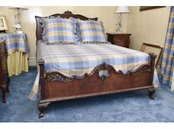 Gorgeous Antique Mahogany Full Bed With Custom Bedding And Pillows Excellent Condition