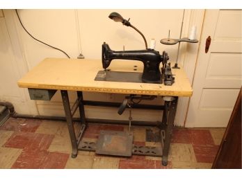 Singer Industrial Sewing Machine Table With Accessories Tested And Working