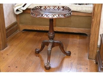 Antique Ball And Claw Foot Mahogany Side Table 22 X 22 X 26