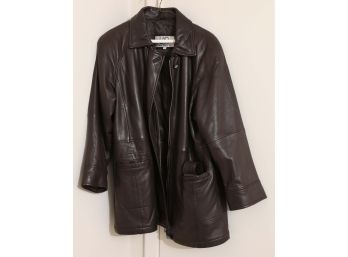 Vintage LNR Petites  Leather Jacket Length: 31' Sleeve: 22'