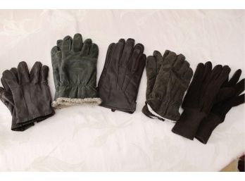 Assortment Of Men's Gloves Size Large