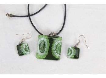 Green Burst Glass Earrings And Necklace -16